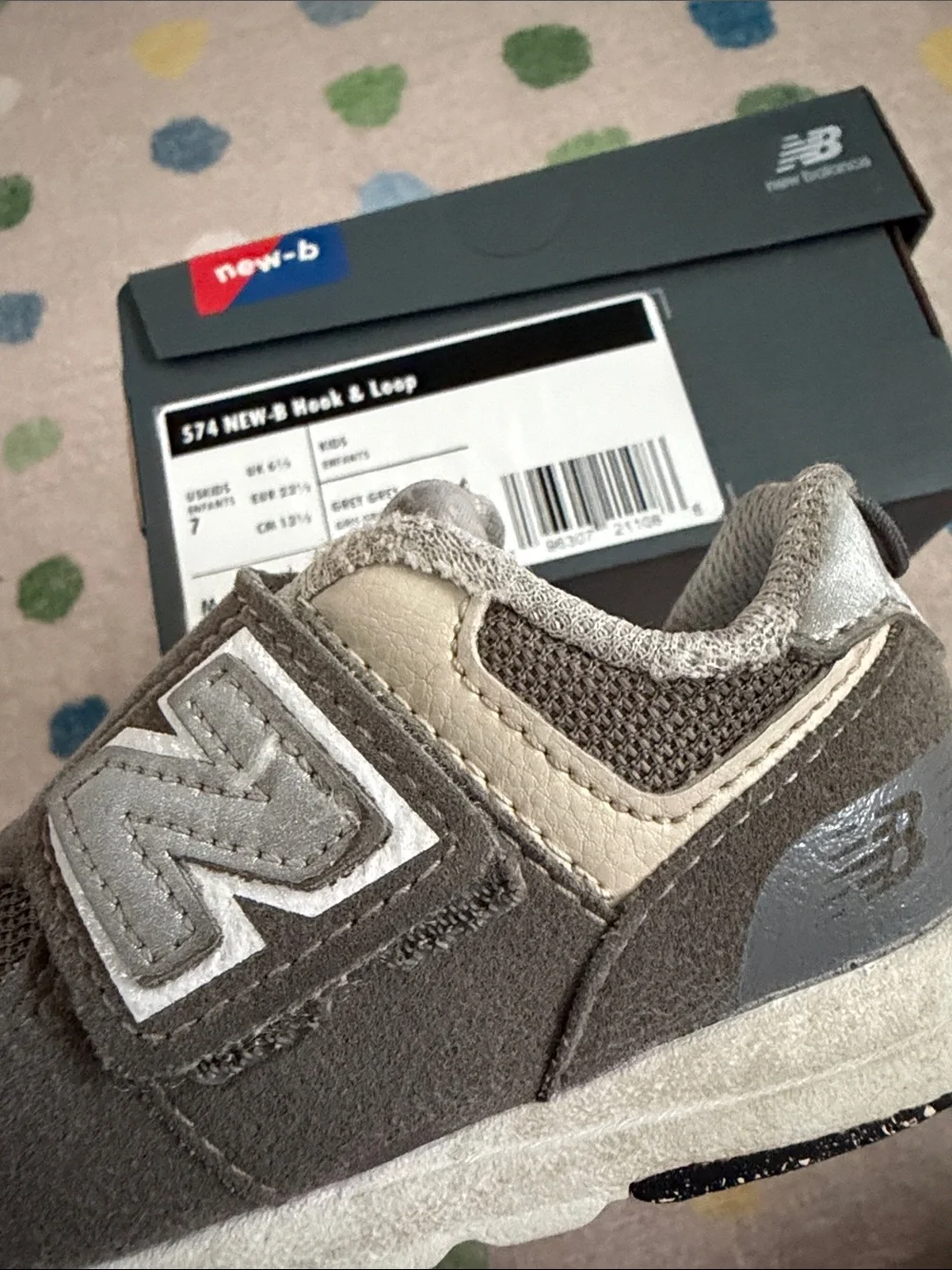 New Balance 574 New-B Hook & Loop Sneaker in Grey, size 7